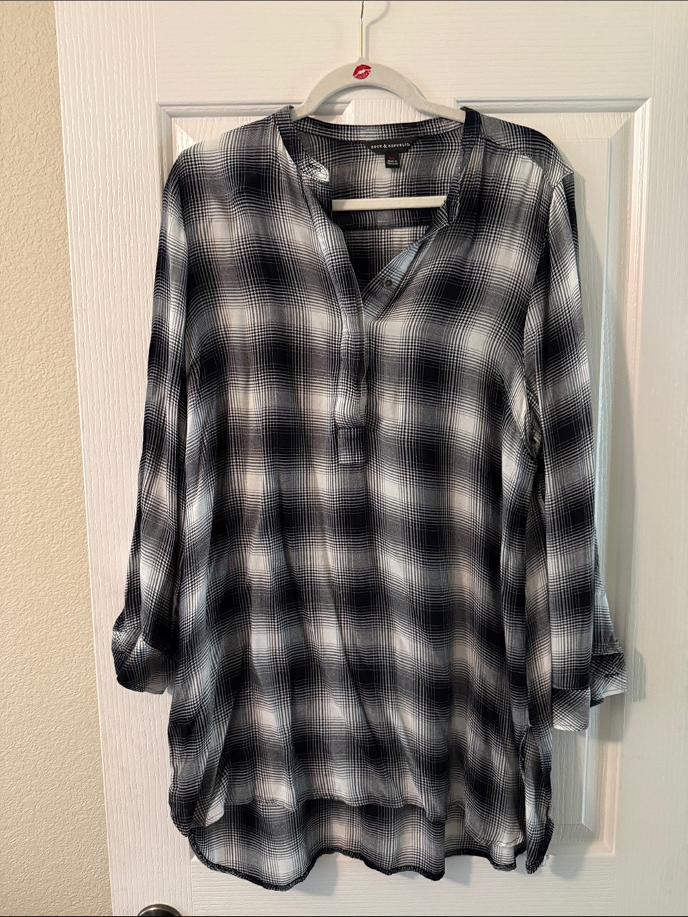 Rock & Republic Black and White Plaid Tunic